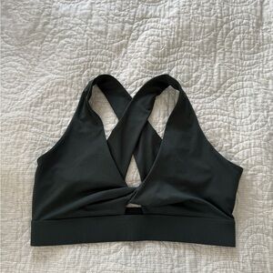 Fabletics Oasis Twist Medium Impact Bra